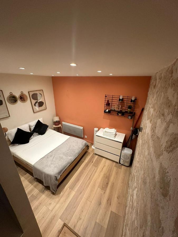 Апартаменты Modern And Warm Fully Renovated Split Level Apart Steps Away From The Grands Boulevard Париж Экстерьер фото