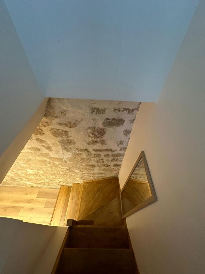 Апартаменты Modern And Warm Fully Renovated Split Level Apart Steps Away From The Grands Boulevard Париж Экстерьер фото